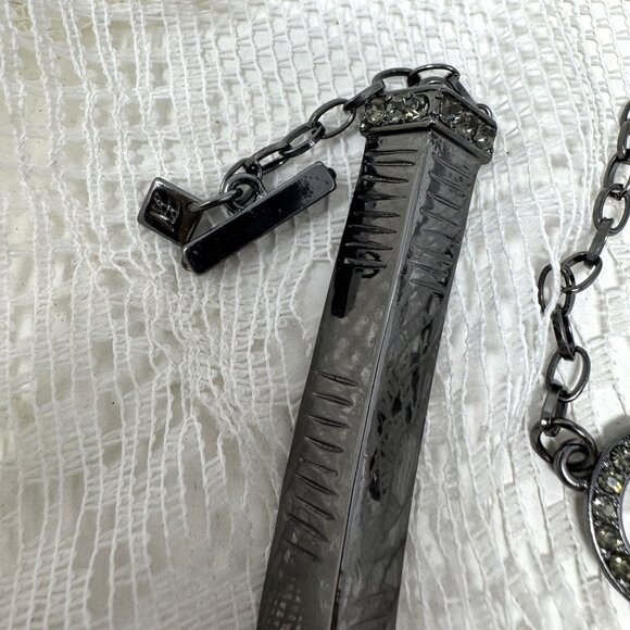 Black & White Geometric Statement Necklace With Adjustable Chain & Crystal Accen - Picture 8 of 9